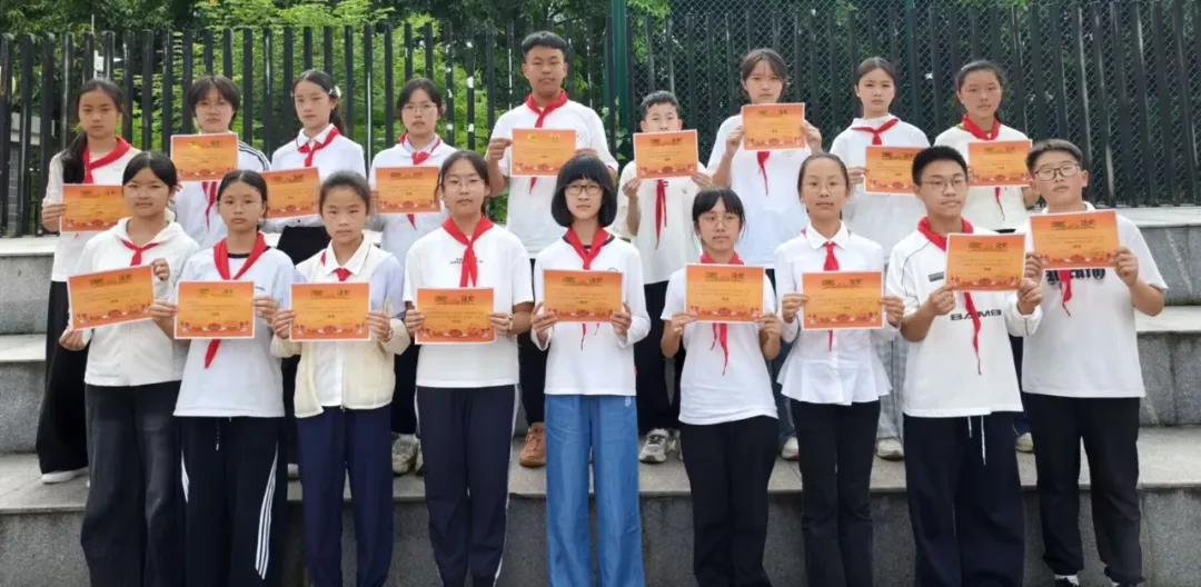 图片12 图片12