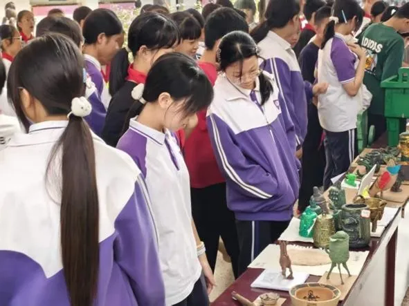 图片19 图片19